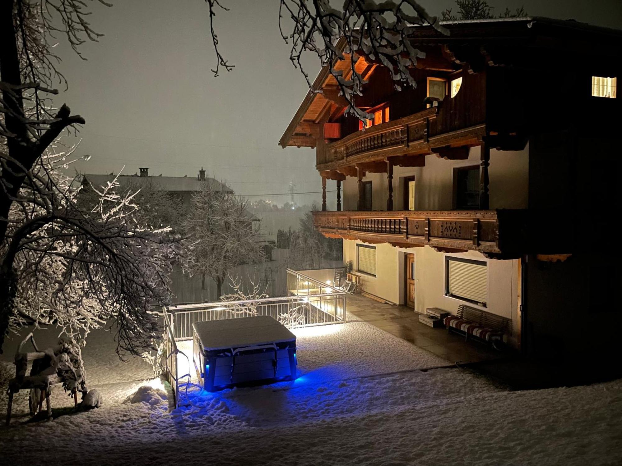 Apart Moidl Mit Privatem Pool Hart im Zillertal Esterno foto